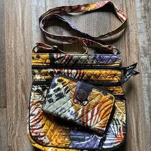 Vera Bradley Triple Zip Hipster